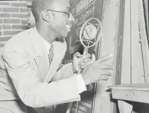 Memphis Prints: Nat Williams Speaking into Microphone
