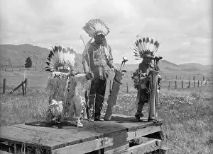 Aiming Prints: Native Americans Playing Golf