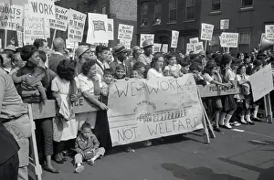 Roberts Prints: Navy Yard Workers at Barricade