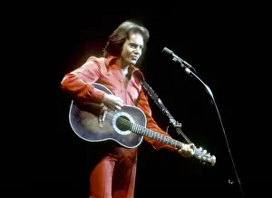 Neil Diamond Performing