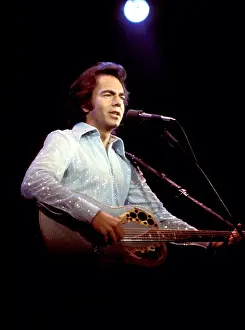 Neil Diamond Performing