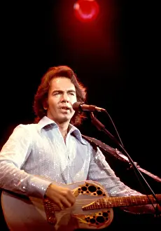 Neil Diamond Performing