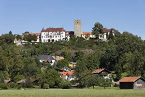 Neubeuern with Schloss Neubeuern Castle, Inn Valley, Chiemgau, Upper Bavaria, Bavaria, Germany, Europe, PublicGround