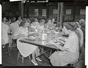 Des Moines Prints: New Female Recruits Eating in Mess Hall