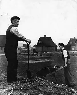Spade Prints: New Land