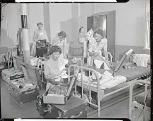 Des Moines Prints: New Women in Military Settling Down in Barrack