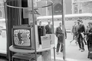 5th Avenue Prints: New York Businessmen Break for Baseball