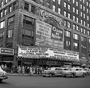 New York Paramount Marquee