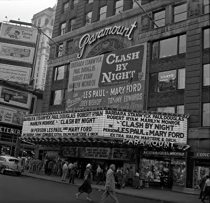 New York Paramount Marquee