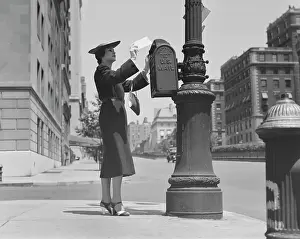 Gloves Prints: New York Post