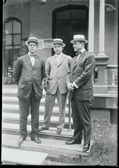 Albany Prints: New York Republicans Posing Outdoors