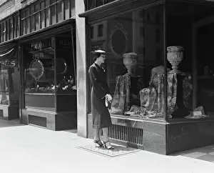 Shop Window Prints: New York Shopper