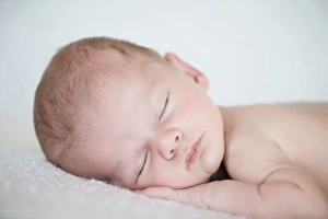 Images Dated 29th January 2011: Newborn baby, 3 weeks, sleeping