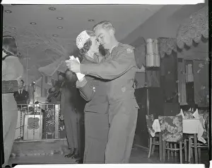 Mount Vernon Prints: Newlyweds Mr and Mrs Brockway Dancing Close