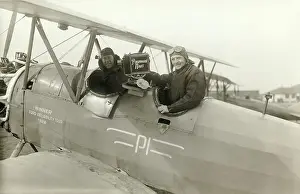 Paramount Prints: News Photographer In Airplane W/Camera