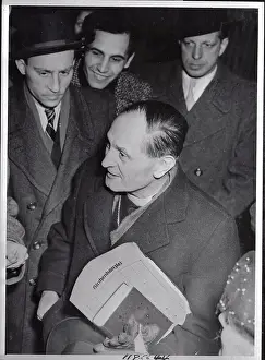 Frankfurt Prints: Niemoller Returning from Moscow