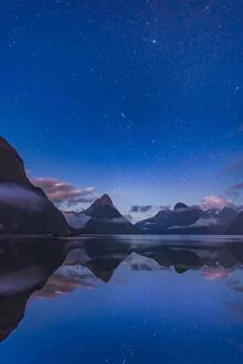Images Dated 6th December 2015: night scene of Milford Sound, New Zealand