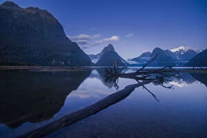 Images Dated 6th December 2015: night scene of Milford Sound, New Zealand
