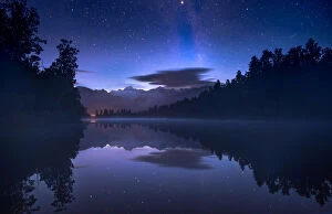 Images Dated 8th December 2015: Night shot at Lake Matheson with stars