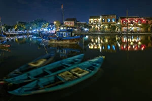 Images Dated 7th October 2015: Night view of Thu Bon River