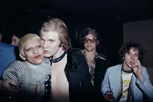 Huty27105 Prints: Nightclubbing