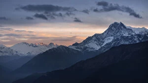 Images Dated 15th April 2015: Nilgiri Peak and Dhampus Peak with sunrise, Nepal
