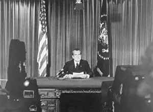 Resignation Prints: Nixon About to Resign