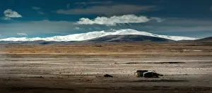 Mid Distance Prints: Nomad tent