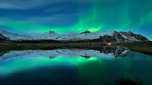 Images Dated 28th May 2016: Northern lights