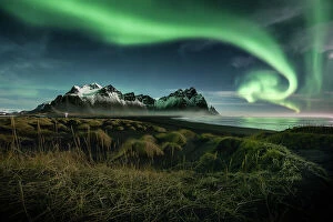 Northern Lights: A Dance of Colours Collection: northern lights over Vestrahorn moutain, Iceland