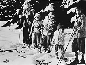 Olav V Prints: Norwegian Royal Family Skiing
