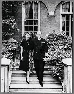 Olav V Prints: Norwegian Royals in London