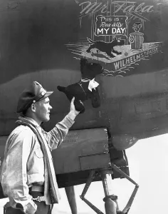 Lieutenant Prints: Nose Art on Mr. Fala