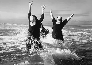 Enjoyment Prints: Nuns Playing in Water