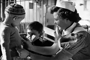 M Med Nurs Prints: Nurse And Children
