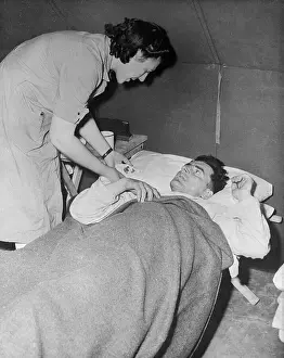 Tunisia Prints: Nurse Giving Pills to Wounded Soldier
