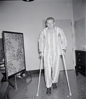 Springfield Prints: NY Yankee Mickey Mantle Convalescing After Knee Operation