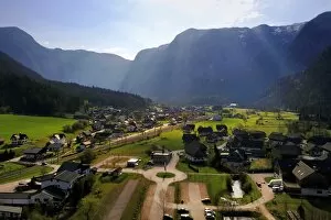 Images Dated 10th April 2017: Obertraun Village, Austria