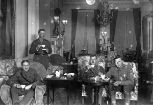 Historical Central Press Art Prints Gallery: Officers At Home