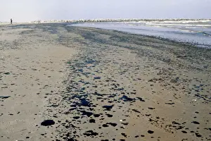 Huty35332 Prints: Oil Droplets On Mexican Beach