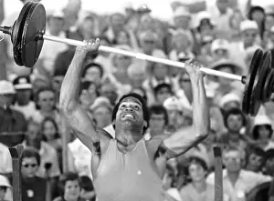 O.J. Simpson in a Weight lifting Competition