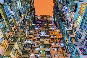 Images Dated 30th March 2017: Old apartment buildings in Hong Kong