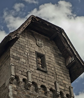 Images Dated 25th August 2010: Old city wall of Andernach