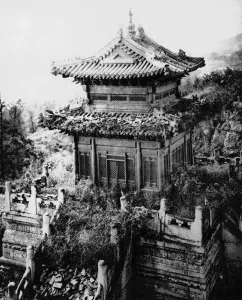 Images Dated 4th January 2012: Old Summer Palace