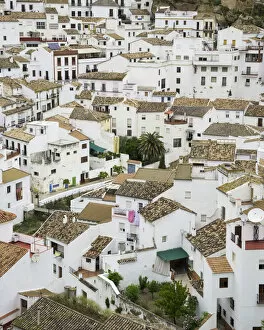 Images Dated 26th April 2013: The old town, partly built into rocks, Setenil de las Bodegas, Andalucia, Spain