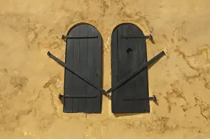 Old window on wall in Galle