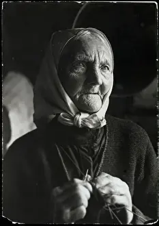 Yarn Prints: Old Woman Knitting