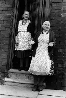 Domestic Li Prints: Oldham Housewives