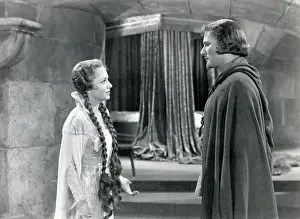 Olivia de Havilland and Errol Flynn inThe Adventures of Robin Hood