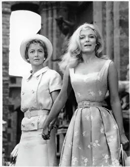 Lac0036 Prints: Olivia de Havilland And Yvette Mimieux In Light In The Piazza